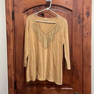 3/4 length sleeves shirt